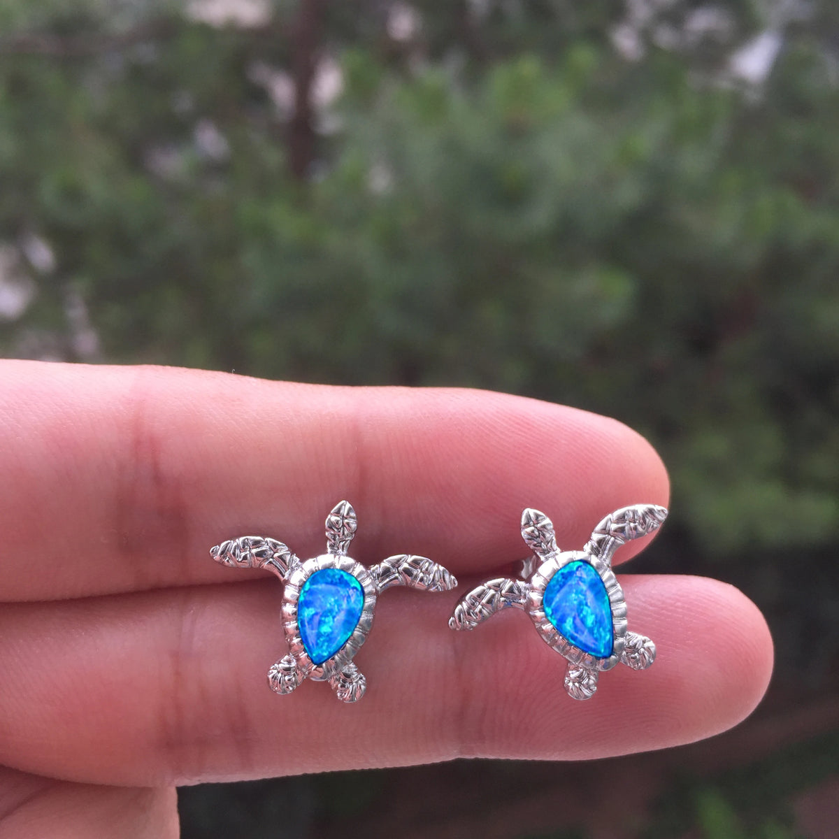Cute Sea Turtle Stud Earring For Women Fashion Imitation Blue Fire Opal Screw Back Earrings For Women Wedding Band Jewelry Gifts Pi-Mart