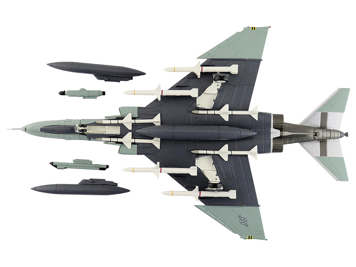 McDonnell Douglas F-4G Phantom II Fighter-Bomber Aircraft "Wild Weasels 69-7253 561st TFS 35th TFW George AFB" (1991) United States Air Force "Air Power Series" 1/72 Diecast Model by Hobby Master LuxuryLifeWay Online Store