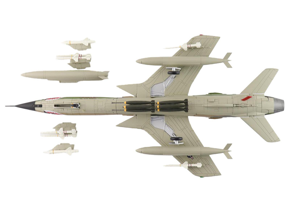 Republic F-105F Thunderchief Fighter-Bomber Aircraft "63-8331 Red River Showboat 354th Tactical Fighter Squadron 355th Tactical Fighter Wing Takhli Royal Thai AFB" United States Air Force "Air Power Series" 1/72 Diecast Model by Hobby Master LuxuryLifeWay Online Store