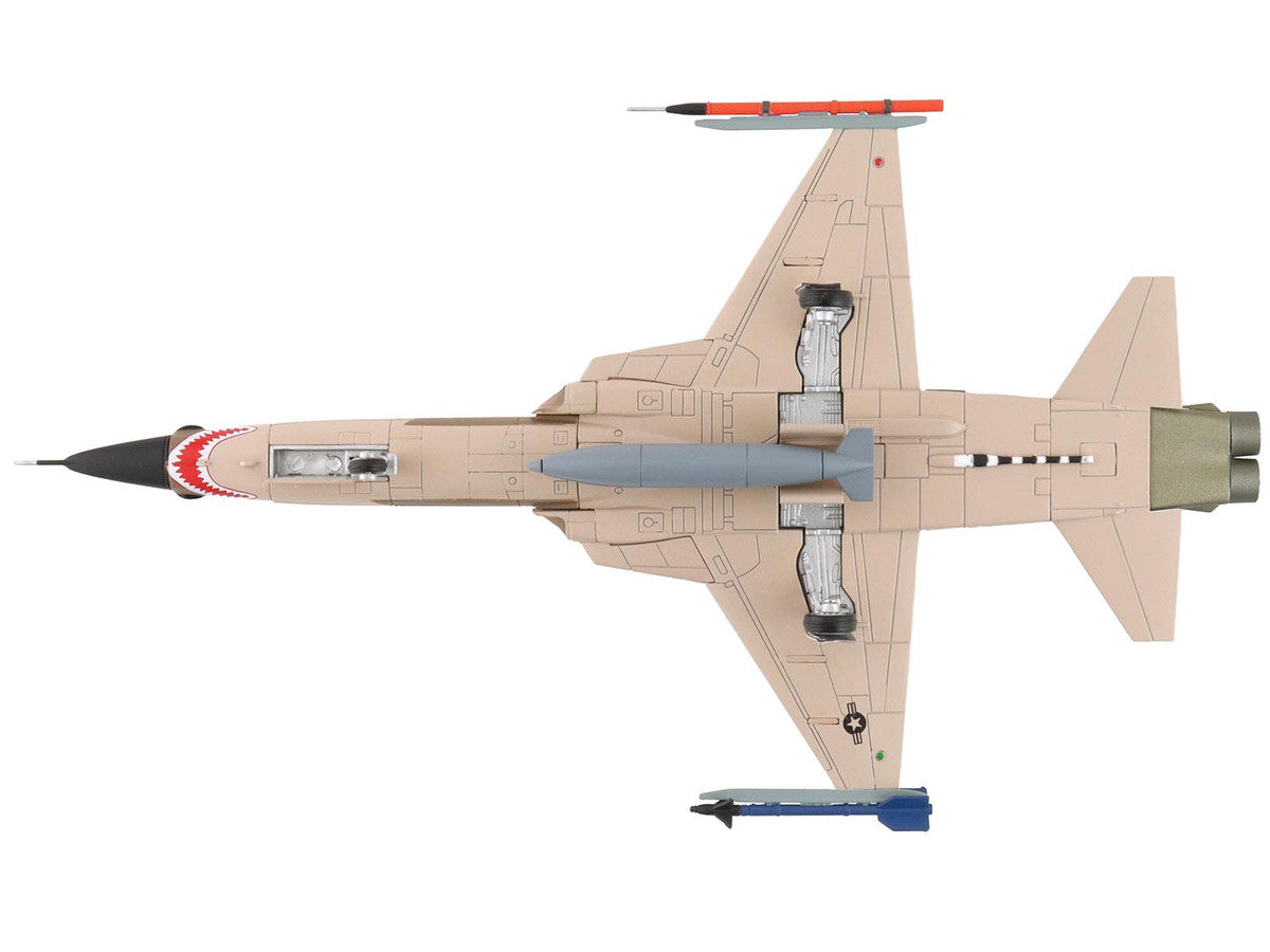Northrop F-5N Tiger II Aircraft "Red 117 761533 Adversary Fighter VFC-111 Sundowners" United States Navy "Air Power Series" 1/72 Diecast Model by Hobby Master LuxuryLifeWay Online Store