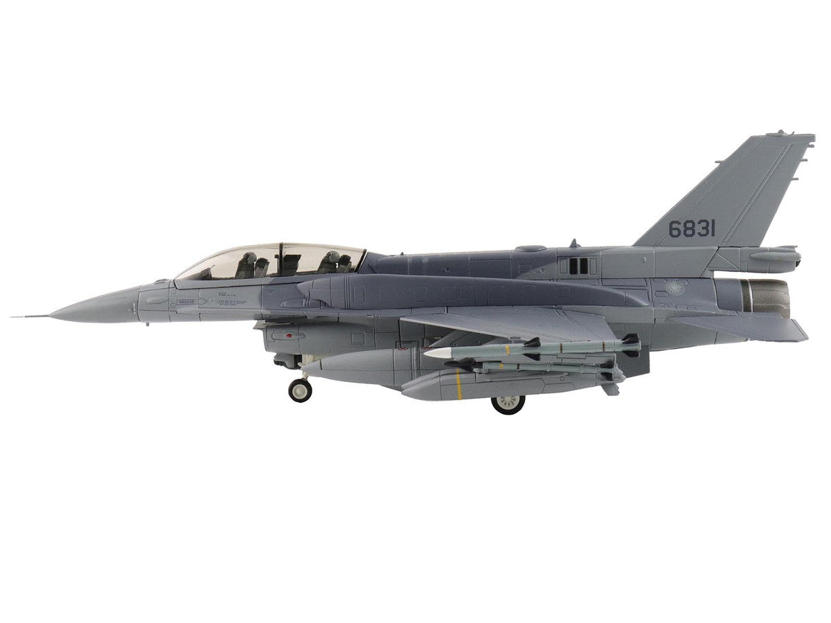 Lockheed F-16D Fighting Falcon Fighter Aircraft "6831 Block 70" (2025) Republic of China Air Force "Air Power Series" 1/72 Diecast Model by Hobby Master LuxuryLifeWay Online Store