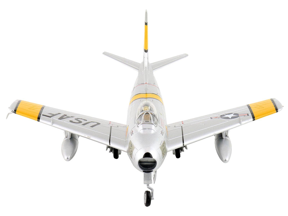 North American F-86E Sabre Fighter Aircraft "51-2752 Colonel George Andrew Davis Jr. 4th FIG 334th FIS" (1952) United States Air Force "Air Power Series" 1/72 Diecast Model by Hobby Master LuxuryLifeWay Online Store