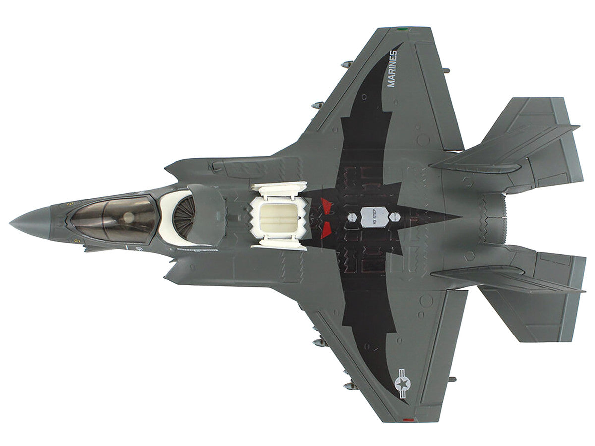 Lockheed F-35B Lightning II Aircraft (Beast Mode) "169623 VMFA-242 Bats Iwakuni Japan" (2024) United States Marine Corps "Air Power Series" 1/72 Diecast Model by Hobby Master LuxuryLifeWay Online Store