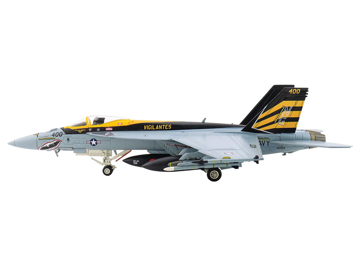 Boeing F/A-18E Super Hornet Fighter Aircraft "166828 VFA-151 Vigilantes USS Lincoln" (2021) United States Navy "Air Power Series" 1/72 Diecast Model by Hobby Master LuxuryLifeWay Online Store