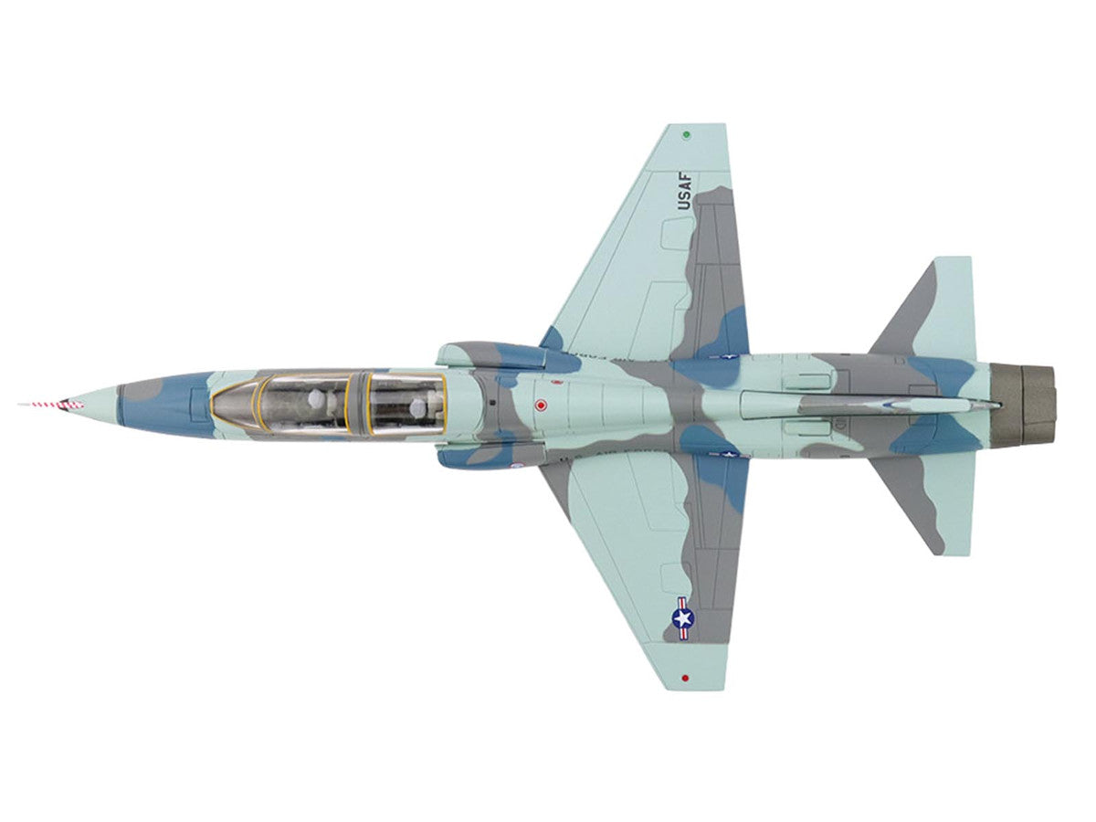Northrop AT-38B Talon Aircraft "63-8172 479th TTW LIFT Trainer NASA" (1980s) United States Air Force "Air Power Series" 1/72 Diecast Model by Hobby Master LuxuryLifeWay Online Store