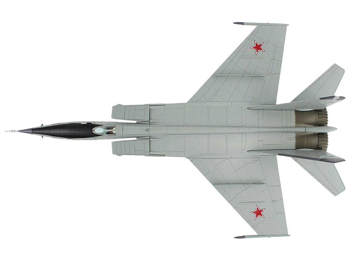 Mikoyan-Gurevich MiG-25RBT Aircraft "Red 46 47th Guards Reconnaissance Aviation Regiment 2nd Squadron" (2001) Russian Air Force "Air Power Series" 1/72 Diecast Model by Hobby Master LuxuryLifeWay Online Store