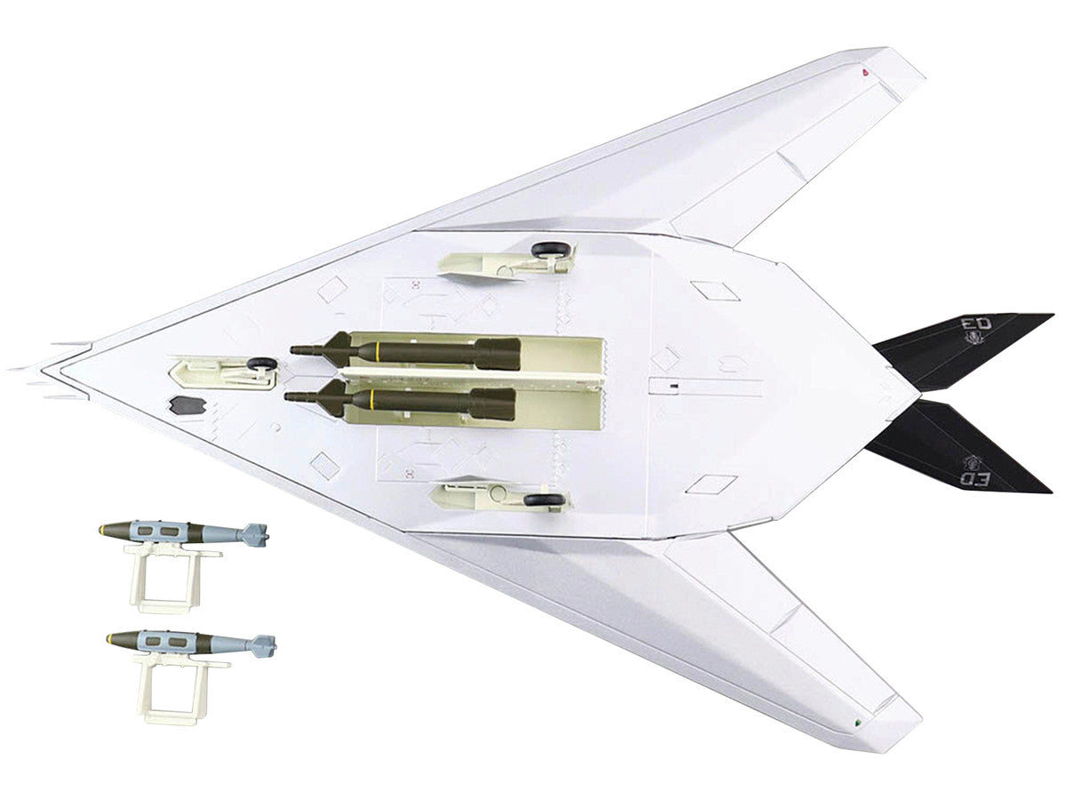 Lockheed F-117A Nighthawk Stealth Aircraft "Toxic Death" (1991) "Air Power Series" 1/72 Diecast Model by Hobby Master LuxuryLifeWay Online Store