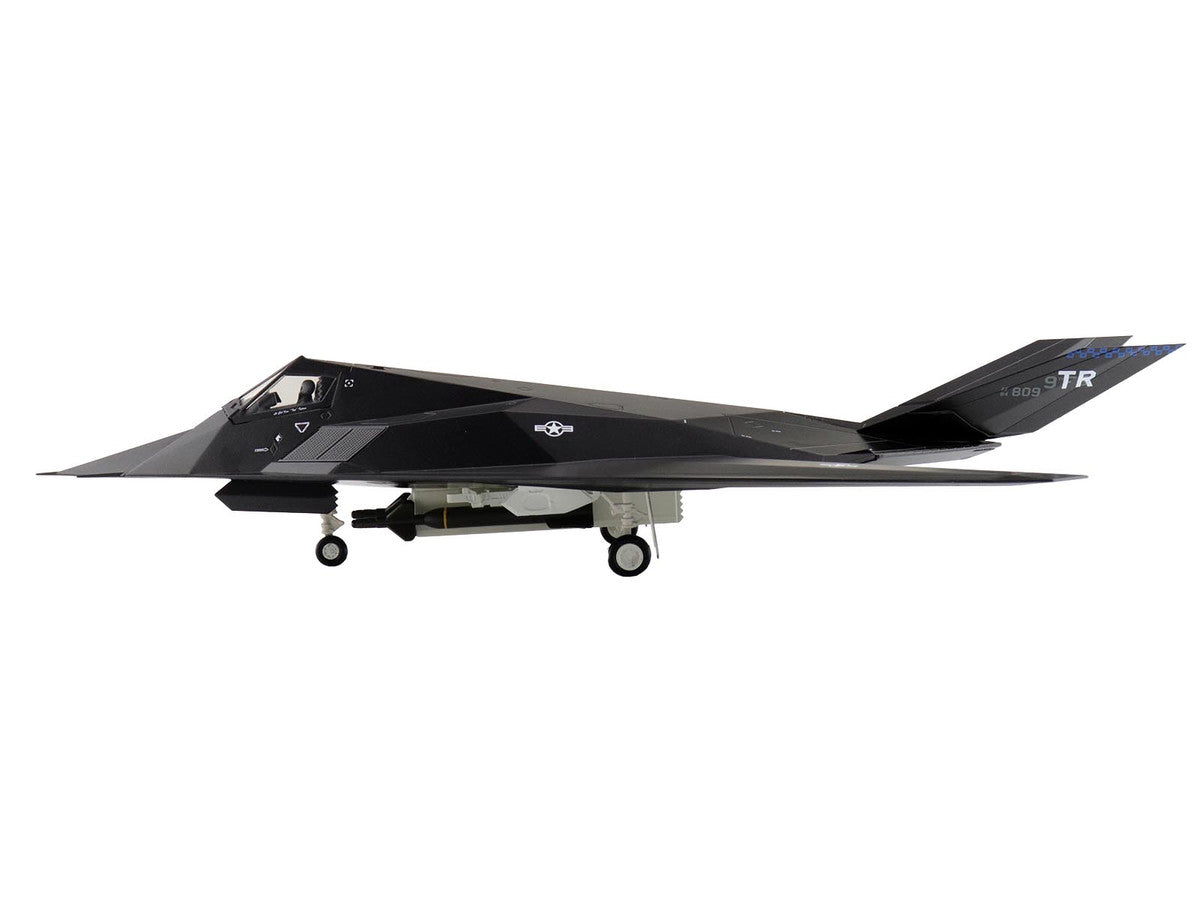 Lockheed YF-117 Nighthawk Stealth Aircraft "79-10782 410th FTS Edwards AFB" (2005) United States Air Force "Air Power Series" 1/72 Diecast Model by Hobby Master LuxuryLifeWay Online Store