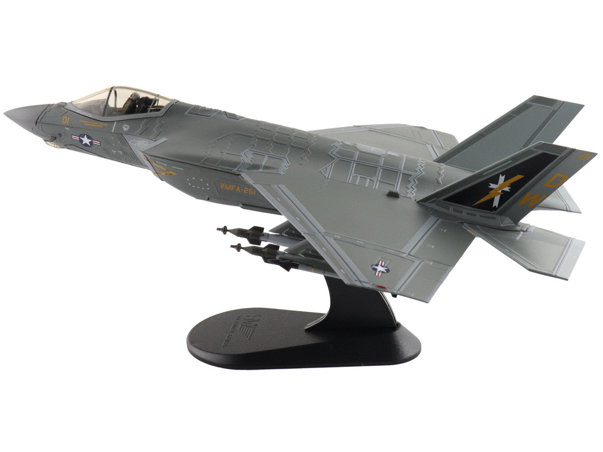 Lockheed F-35C Lightning II Aircraft "VMFA-251" (2024) United States Marine Corps "Air Power Series" 1/72 Diecast Model by Hobby Master LuxuryLifeWay Online Store