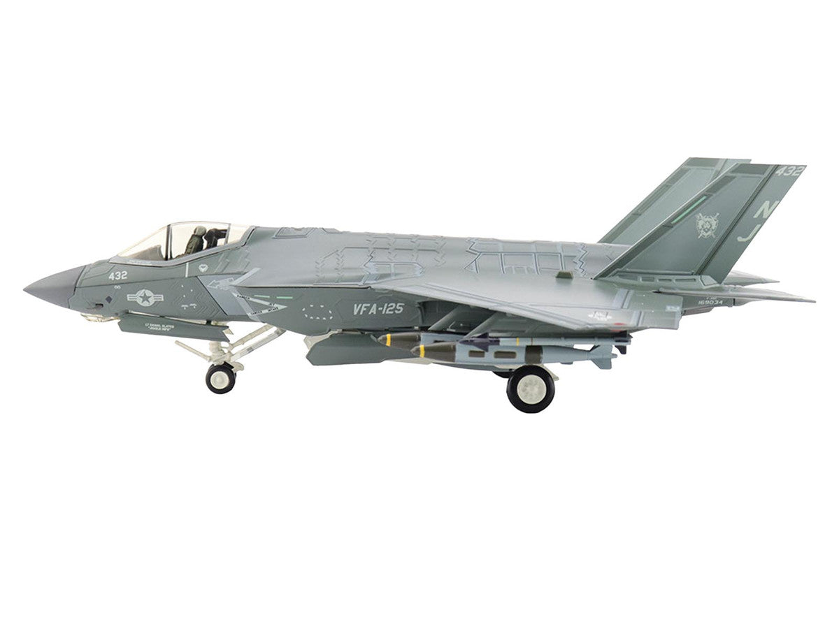 Lockheed F-35C Lightning II Aircraft "169034 VFA-125 Rough Raiders" (2022) United States Navy "Air Power Series" 1/72 Diecast Model by Hobby Master LuxuryLifeWay Online Store