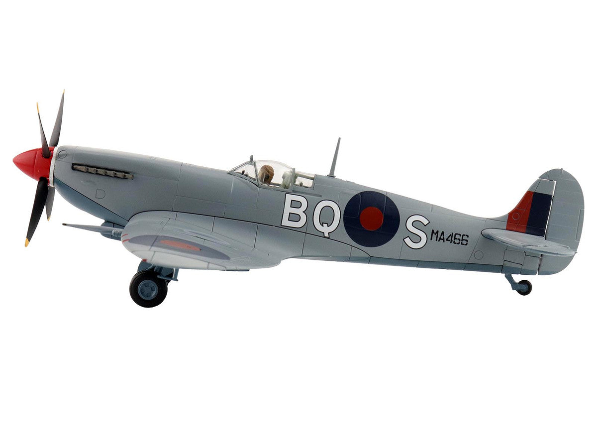 Supermarine Spitfire Mk IXc Fighter Aircraft "MA466 BQ-S No. 451 Squadron Corsica" (1944) Royal Australian Air Force "Air Power Series" 1/48 Diecast Model by Hobby Master LuxuryLifeWay Online Store