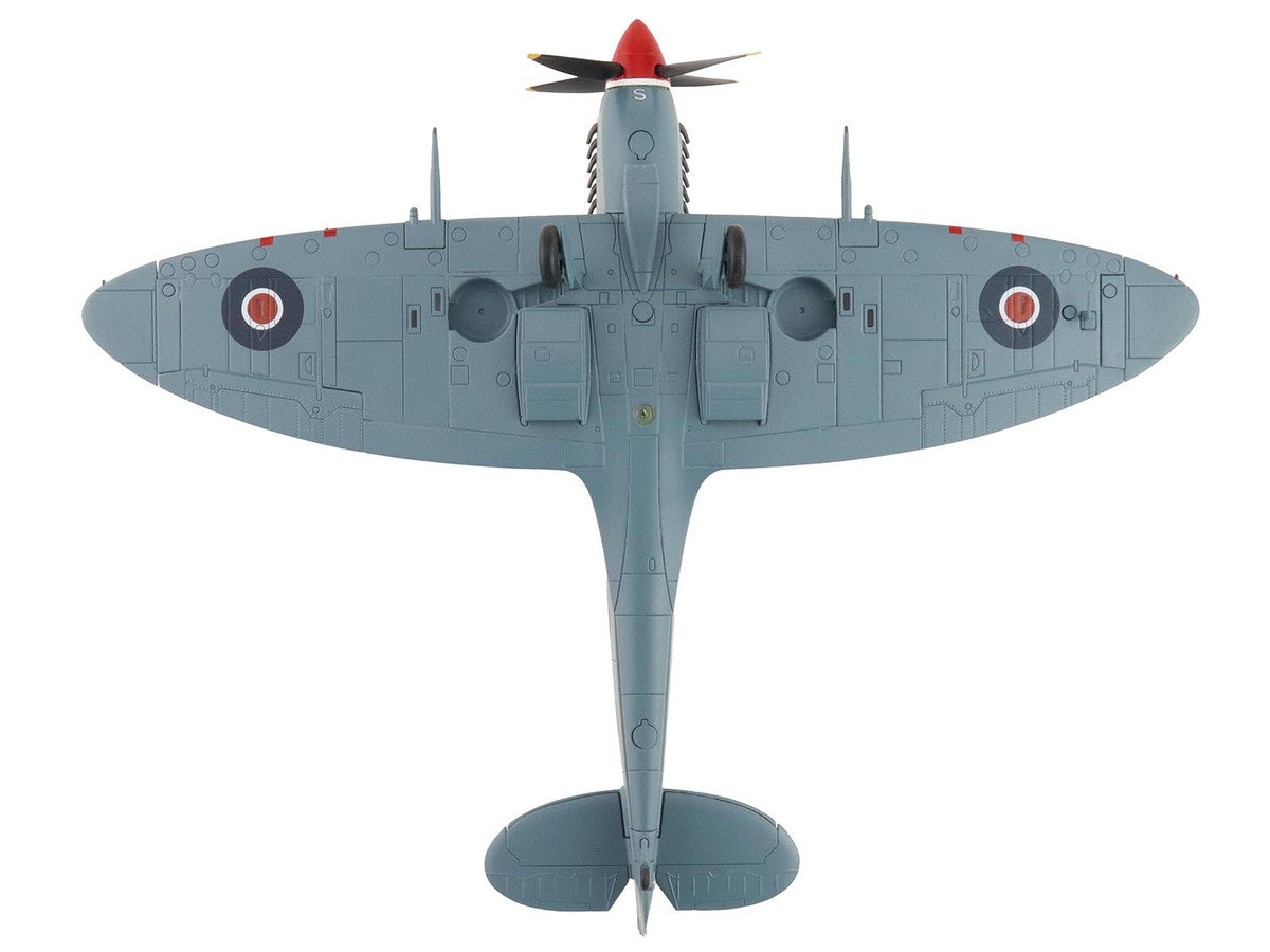 Supermarine Spitfire Mk IXc Fighter Aircraft "MA466 BQ-S No. 451 Squadron Corsica" (1944) Royal Australian Air Force "Air Power Series" 1/48 Diecast Model by Hobby Master LuxuryLifeWay Online Store