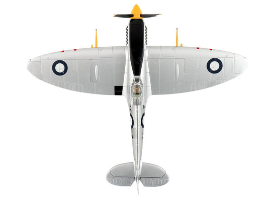 Supermarine Spitfire Mk VIII Fighter Aircraft "A53-379 Flight Lieutenant David Glaser No. 549 Squadron Strauss Airstrip" (1944) Royal Australian Air Force "Air Power Series" 1/48 Diecast Model by Hobby Master LuxuryLifeWay Online Store