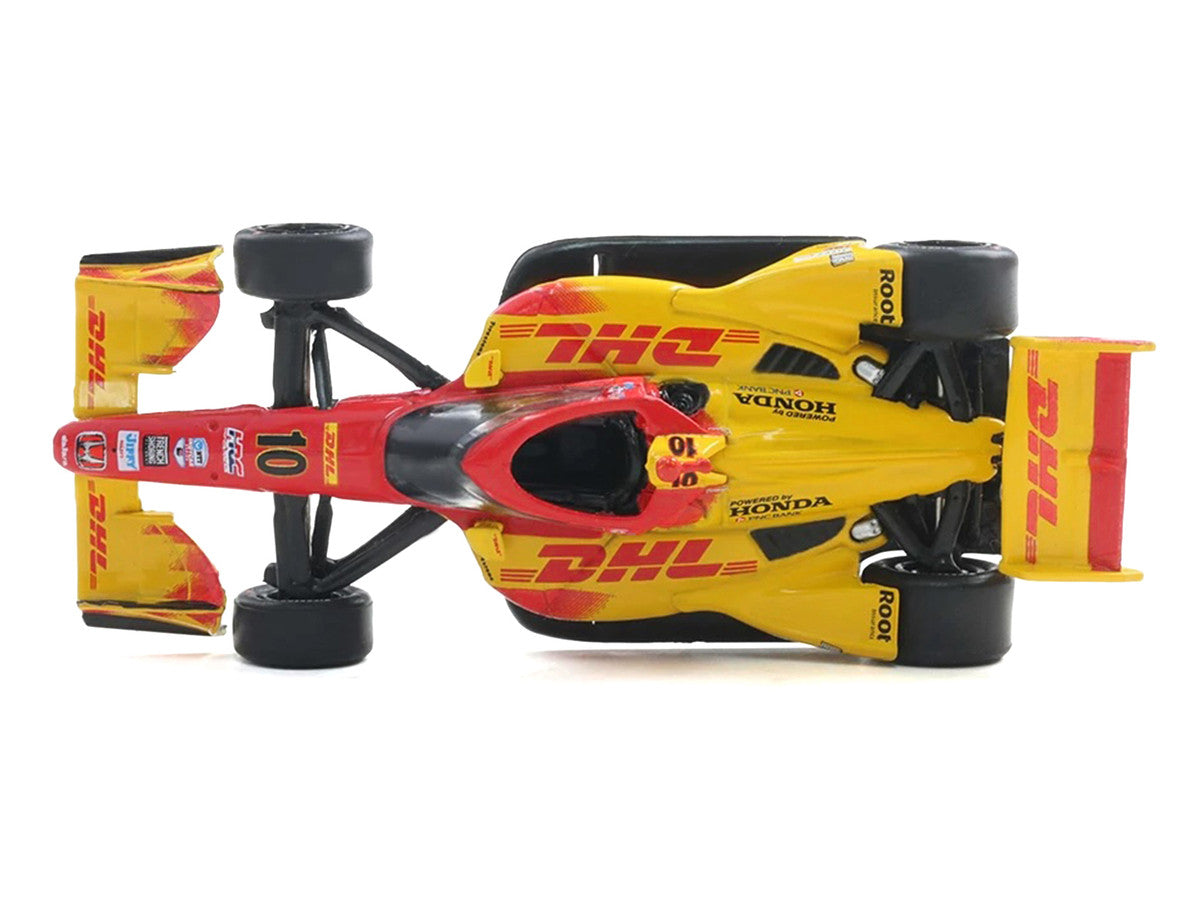 Dallara IndyCar #10 Alex Palou "DHL" Chip Ganassi Racing (Road Course Configuration) Champion "NTT IndyCar Series" (2025) with Trading Card 1/64 Diecast Model Car by IXO Models LuxuryLifeWay Online Store