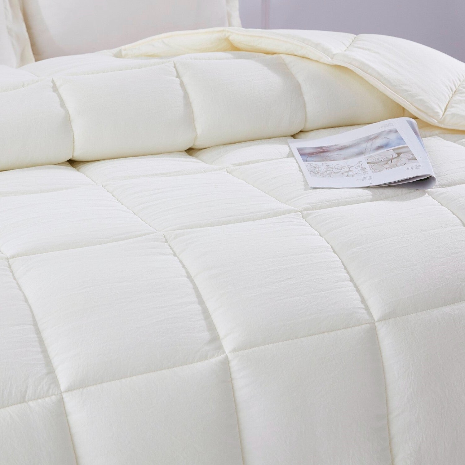 King Size Off White 3 Piece Microfiber Reversible Comforter Set LuxuryLifeWay Online Store