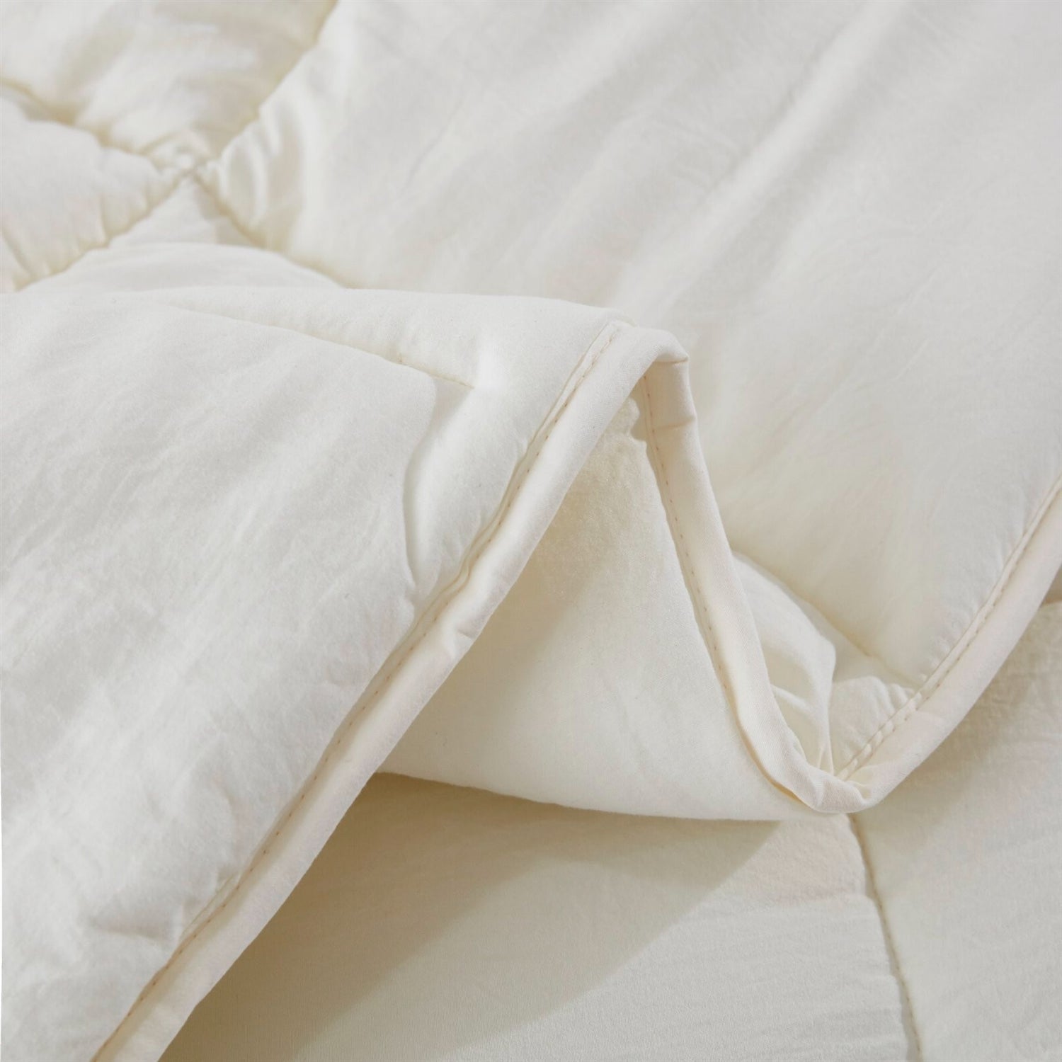 Queen Size Off White 3 Piece Microfiber Reversible Comforter Set LuxuryLifeWay Online Store