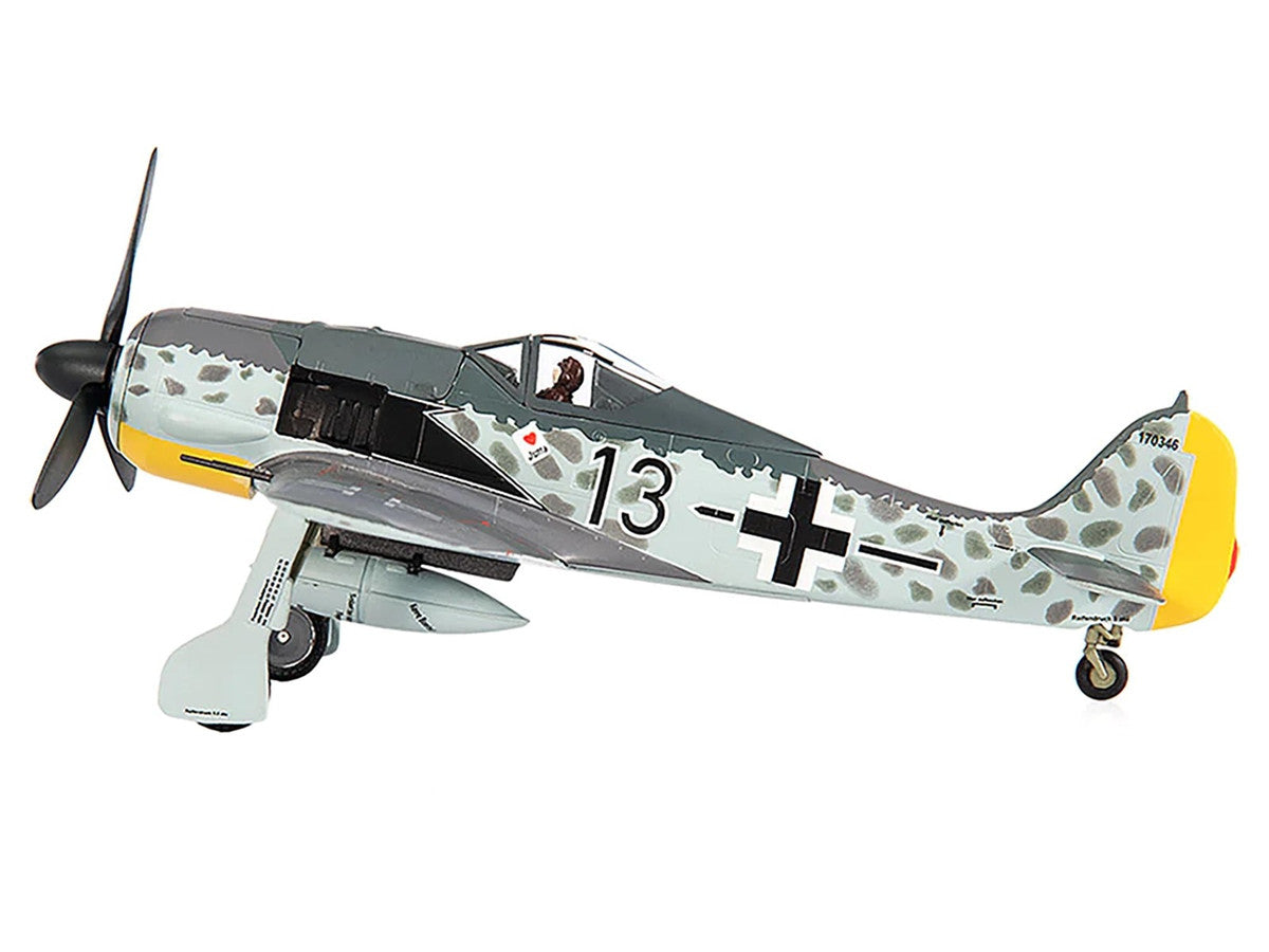 Focke-Wulf Fw 190A-8 Fighter Aircraft "JG 26 Schlageter France" (1945) German Luftwaffe 1/72 Diecast Model by JC Wings LuxuryLifeWay Online Store