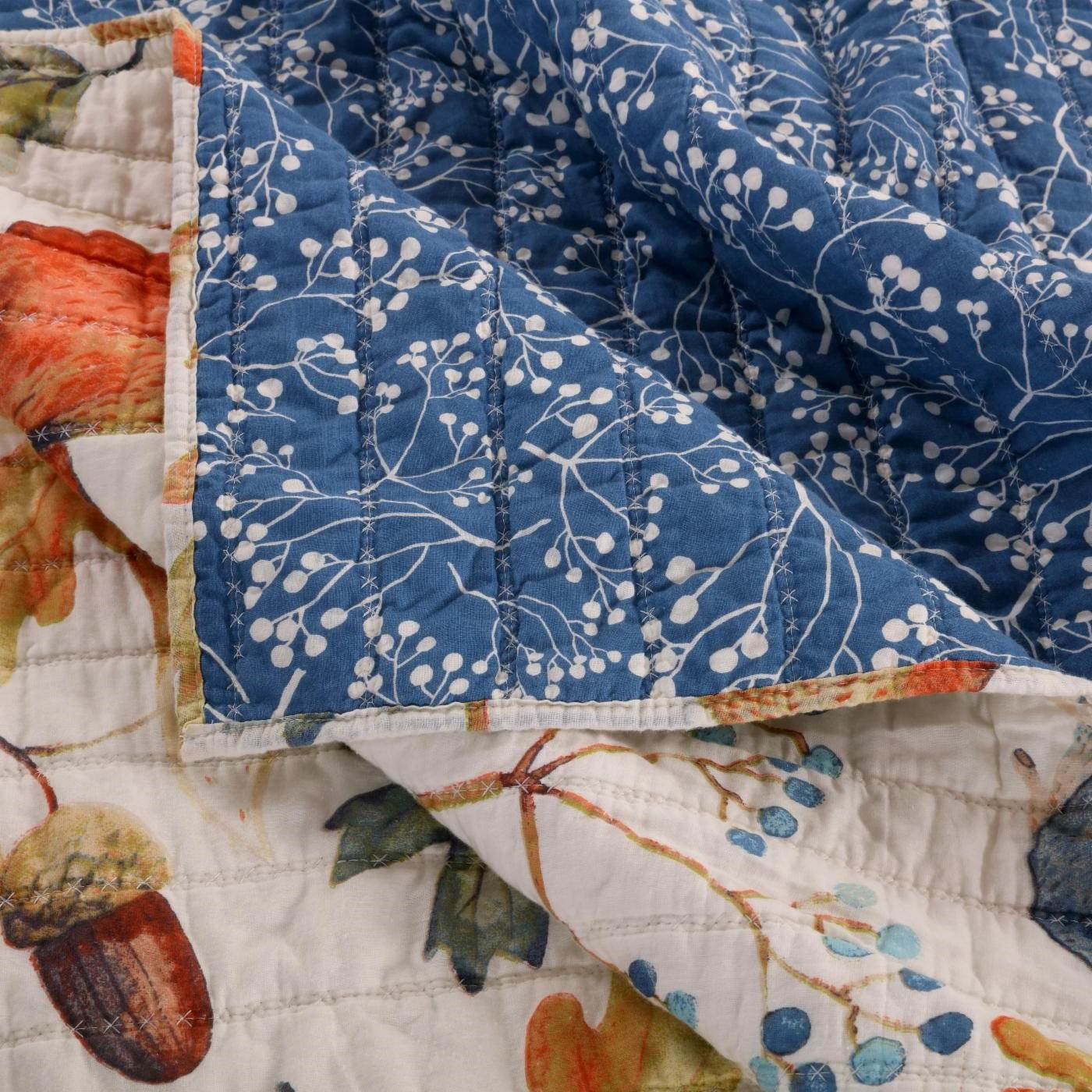 King 3 Piece Blue Beige Birds Animals Floral Microfiber Reversible Quilt Set LuxuryLifeWay Online Store