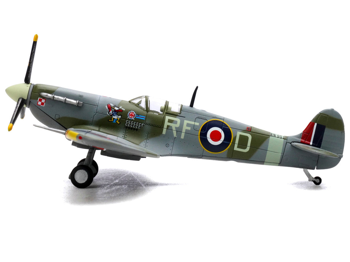 Supermarine Spitfire Mk Vb Fighter Aircraft "EN951 Ace Jan Zumbach No. 303 Polish Kosciuszko Squadron" (1943) Royal Air Force 1/72 Diecast Model by Legion LuxuryLifeWay Online Store