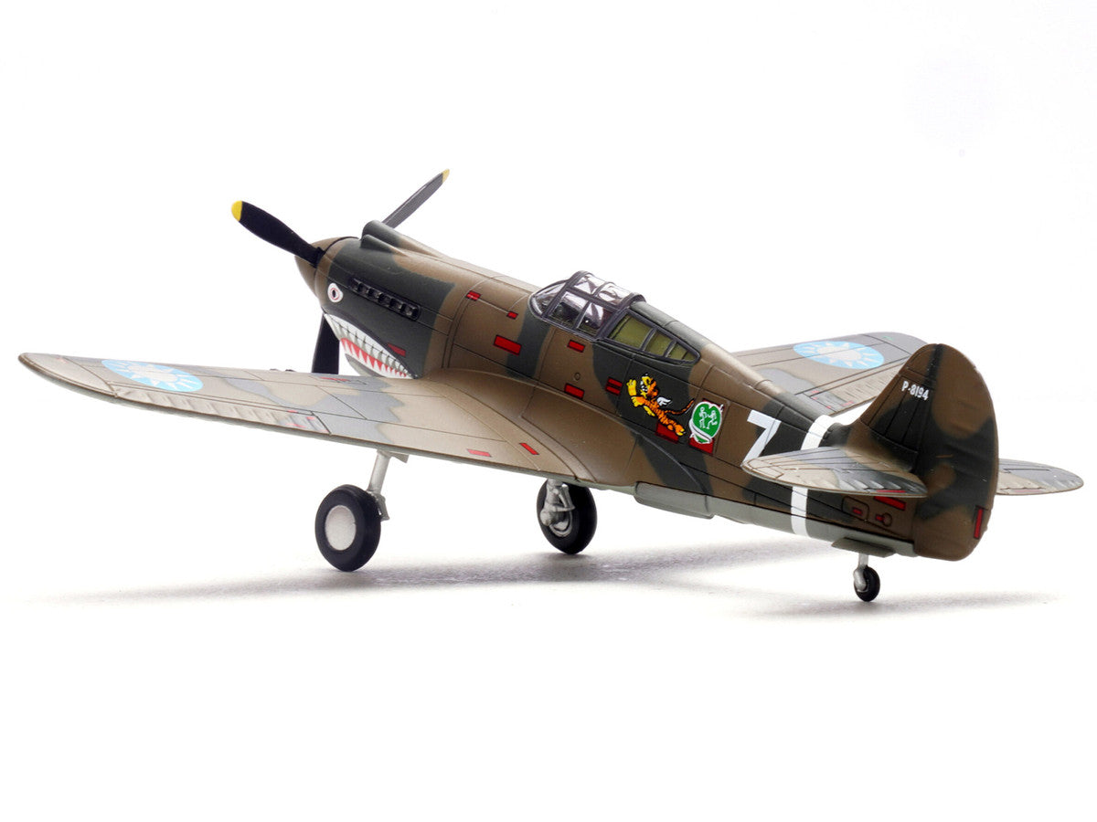 Curtiss P-40B/C Warhawk Fighter Aircraft "White 7 1st Squadron Flying Tigers Chinese Air Force" (1942) 1st American Volunteer Group 1/72 Diecast Model Airplane by Legion LuxuryLifeWay Online Store
