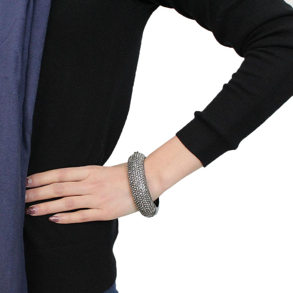 LO4304 - TIN Cobalt Black Brass Bangle with Top Grade Crystal  in Black Diamond LuxuryLifeWay Online Store