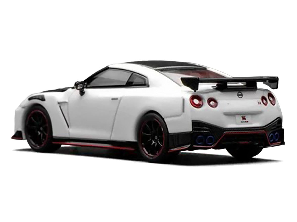 2022 Nissan GT-R Nismo (R35) RHD (Right Hand Drive) Brilliant White Pearl with Carbon Hood and Top "Senior 64" Series 1/64 Diecast Model Car by MotorHelix LuxuryLifeWay Online Store