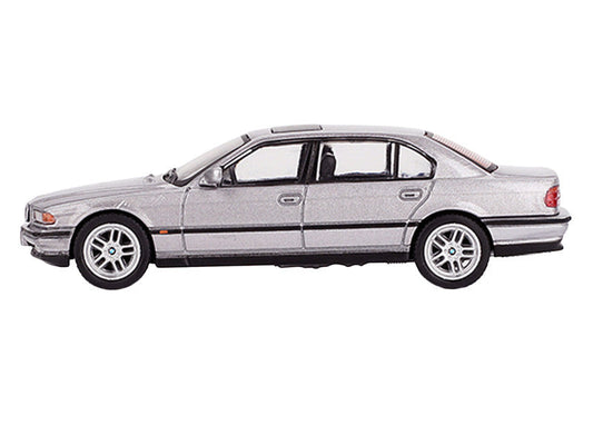 BMW 750IL Aspen Silver Metallic with Sun Roof Limited Edition 1/64 Diecast Model Car by Mini GT LuxuryLifeWay Online Store