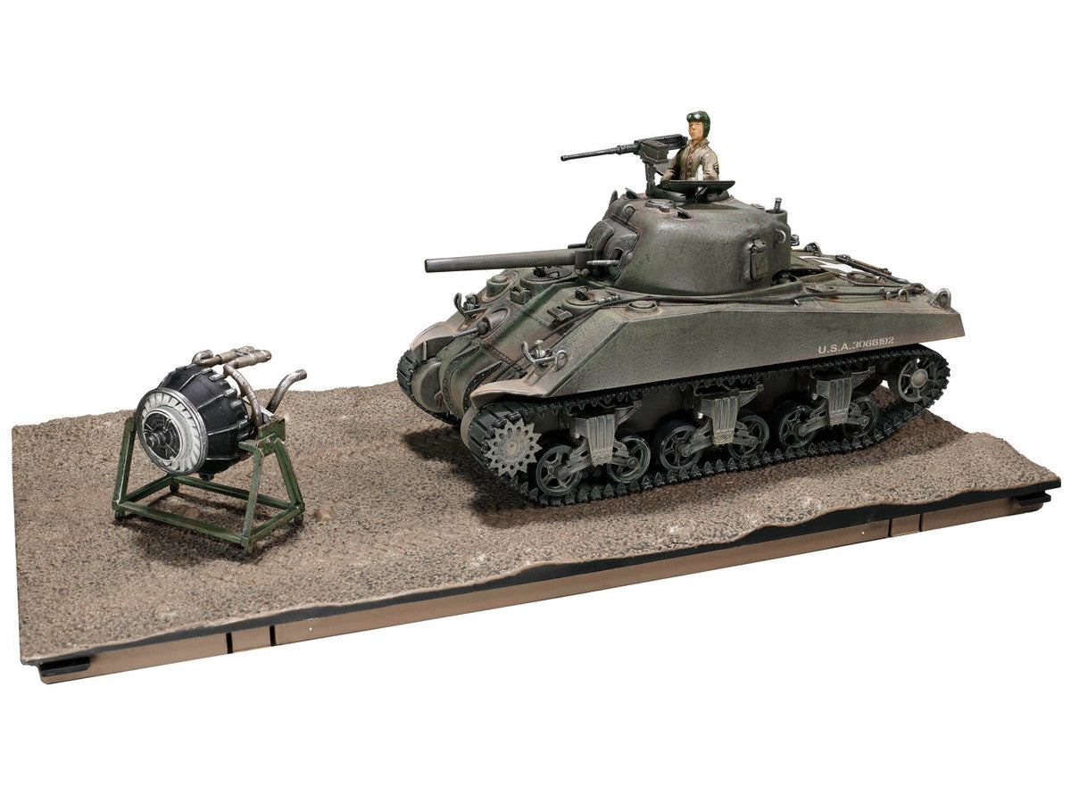 Sherman M4 (75) Medium Tank U.S. "753th Tank Battalion Gustav Line Italy" (1944) "Engine Plus" Series 1/32 Diecast Model by Metal Proud LuxuryLifeWay Online Store