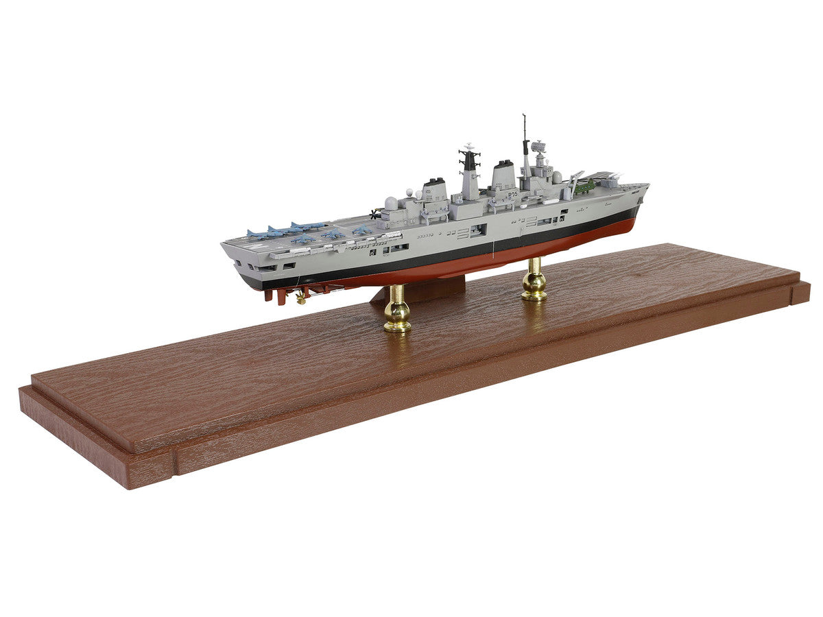 British HMS Invincible (R05) Aircraft Carrier Full-Hull Edition "Falklands War" (1982) British Royal Navy "Battleship" Series 1/700 Diecast Model by Metal Proud LuxuryLifeWay Online Store