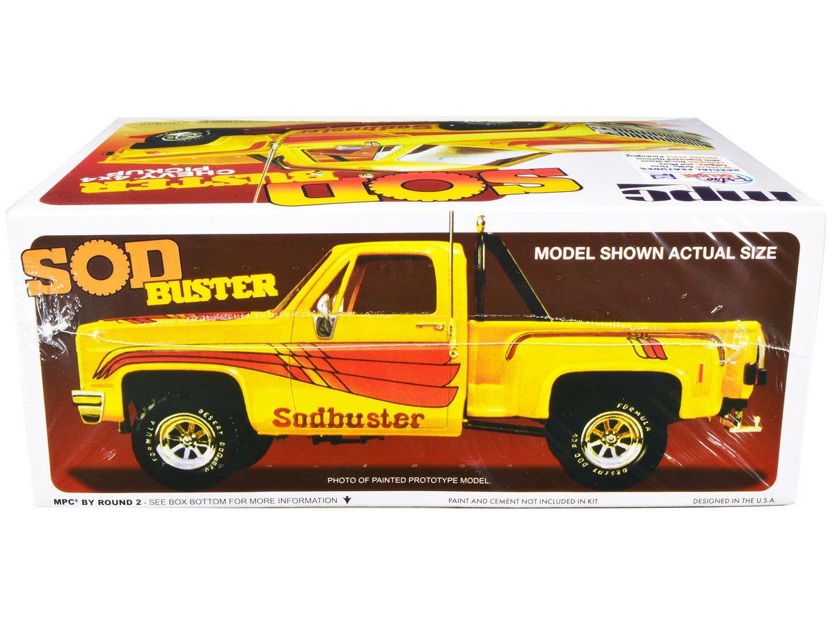 Skill 2 Model Kit 1981 Chevrolet 4x4 Stepside Pickup Truck "Sod Buster" 1/25 Scale Model by MPC LuxuryLifeWay Online Store