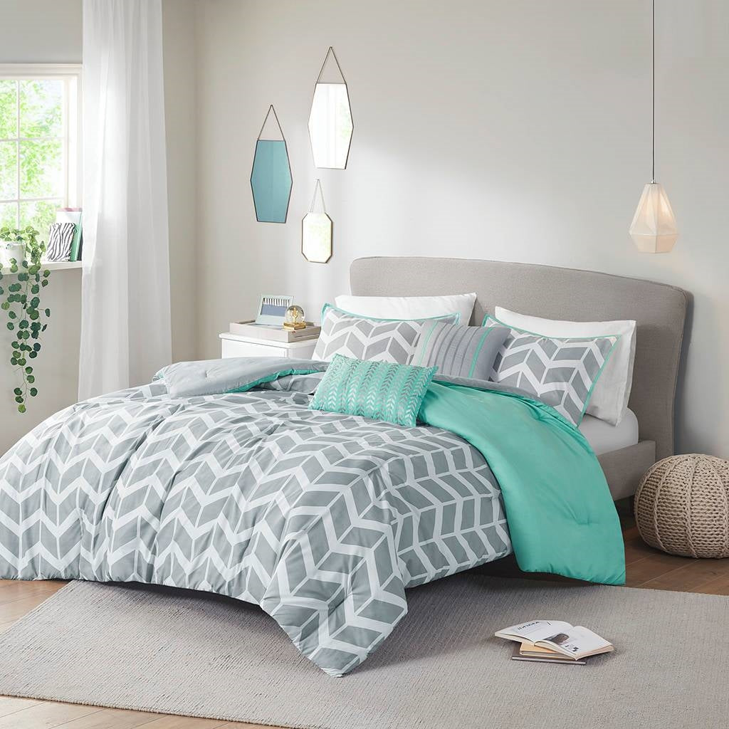 Full/Queen Reversible Comforter Set with Grey White Aqua Teal Chevron Pattern LuxuryLifeWay Online Store