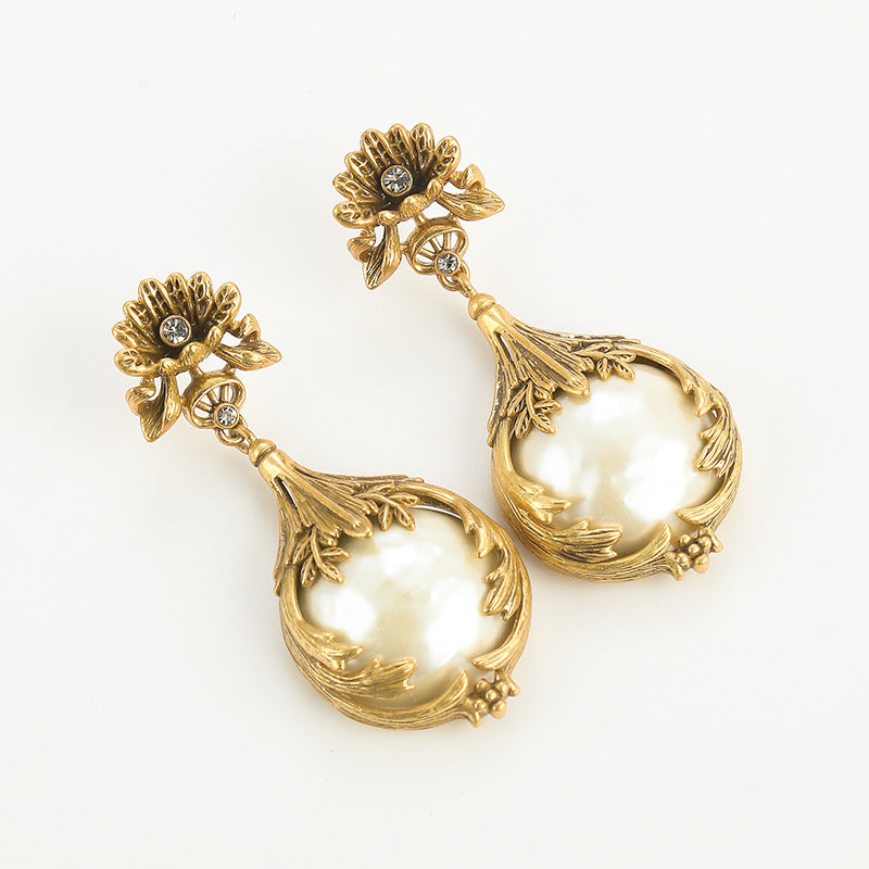 Personality Trendy Brass Baroque Pearl Necklace LadyShow.Store
