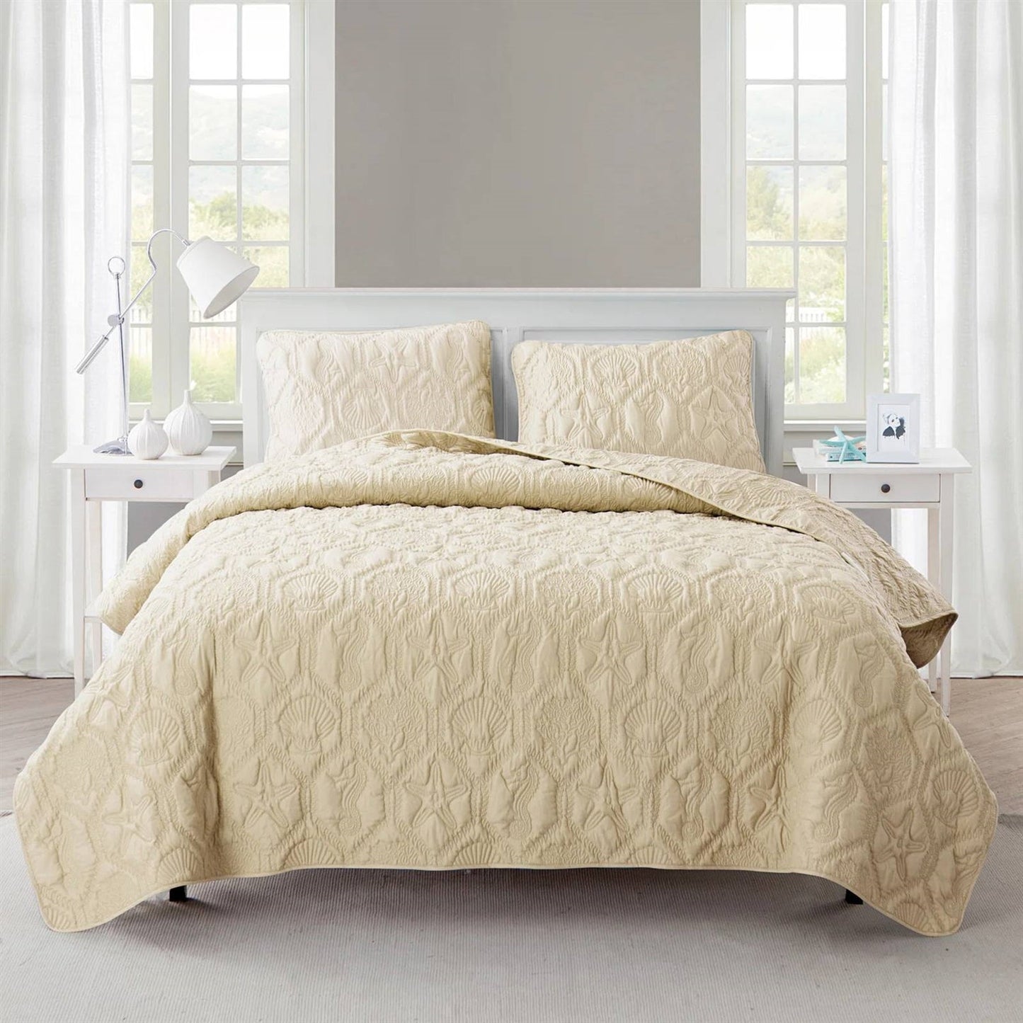Queen Coastal Beach Starfish Seashells Seahorse Sand Tan 3-Piece Quilt Set LuxuryLifeWay Online Store