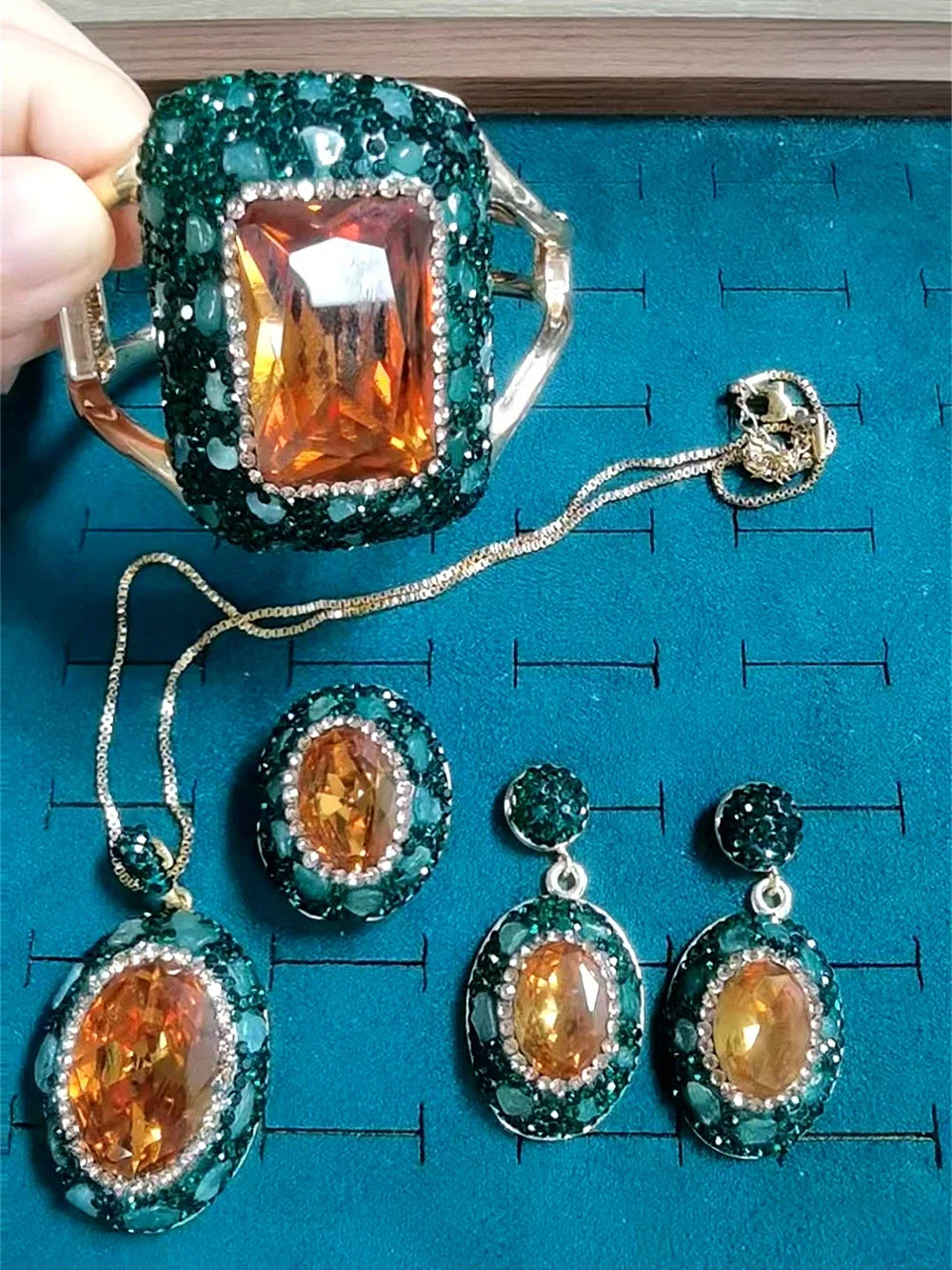 Round Colored Change Sultanite Crystal Bangle Rings Sets for Women Necklace Earring Rings Golden Green Zultanite Quartz Jewelry Pi-Mart