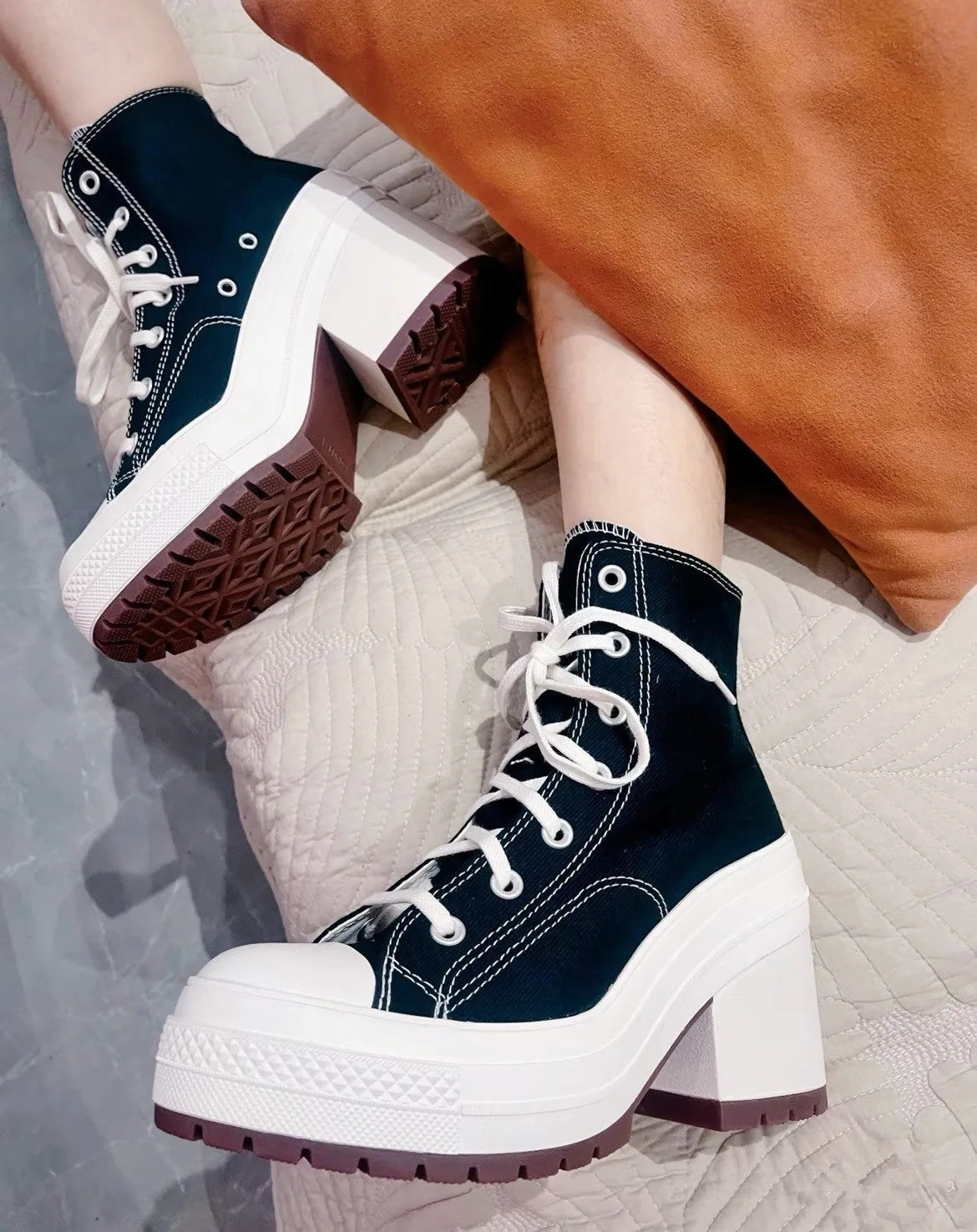 Women Platform Sneakers Canvas Shoes Personalized Luxry Heels Skateboard Lace Up Casual Fashion Outdoor Sneakers Pi-Mart