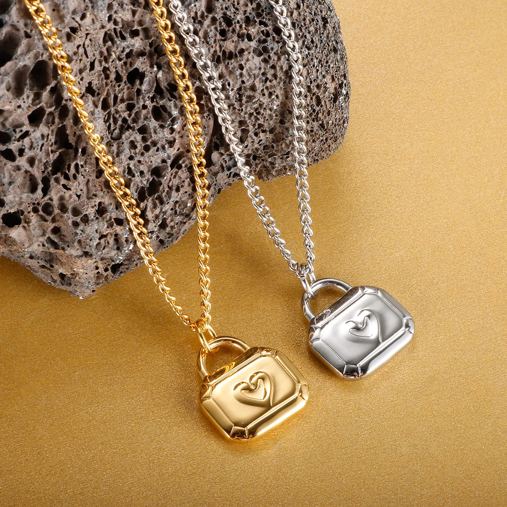 Stainless Steel Heart-shaped Pendant Necklace Metal Waterproof Jewelry For Women Pi-Mart