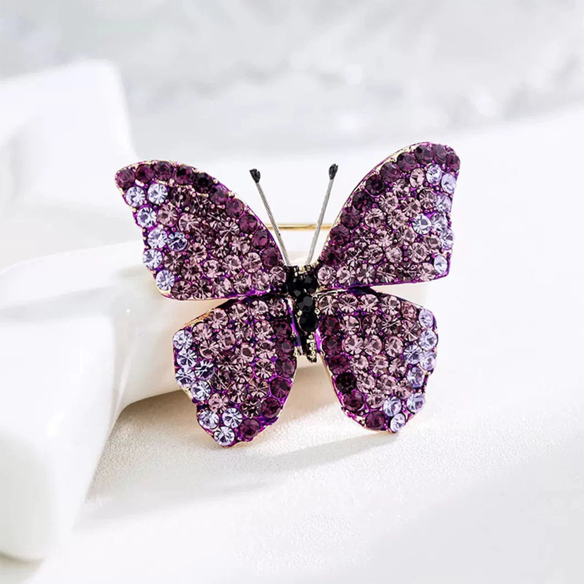 Cute Butterfly Brooch for Women, Sparkling and Vibrant with Forest Style Design, Daily Wear Brooch Accessories Pi-Mart