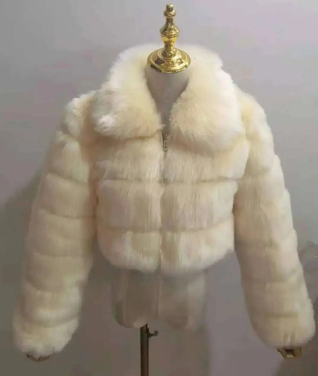 DEAT Fashion Women's Faux Fur Coat Lapel Zipper Long Sleeves Loose Thick Imitation  Fur Short Jacket Winter New 7AB6103 Pi-Mart