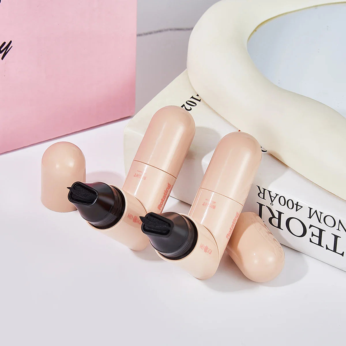 1 waterproof eyeliner pen, fast drying, durable, smooth and easy to color, can create a natural eye makeup LadyShow.Store