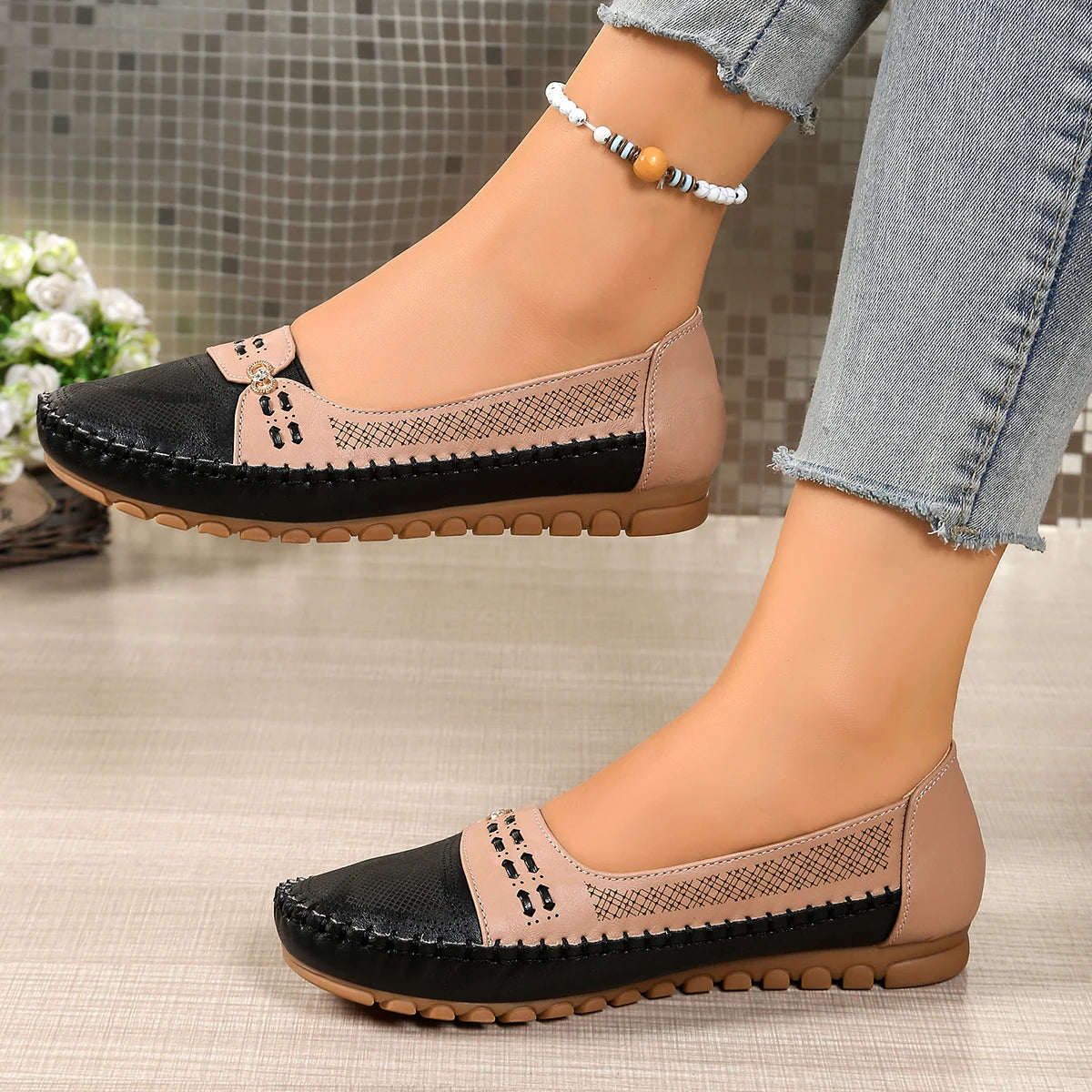 goreyodoly Women Slip On Loafers Wide Fit Comfortable Flats Lightweight Breathable Colorblock Shoes Chain Detail Durable Rubber Pi-Mart