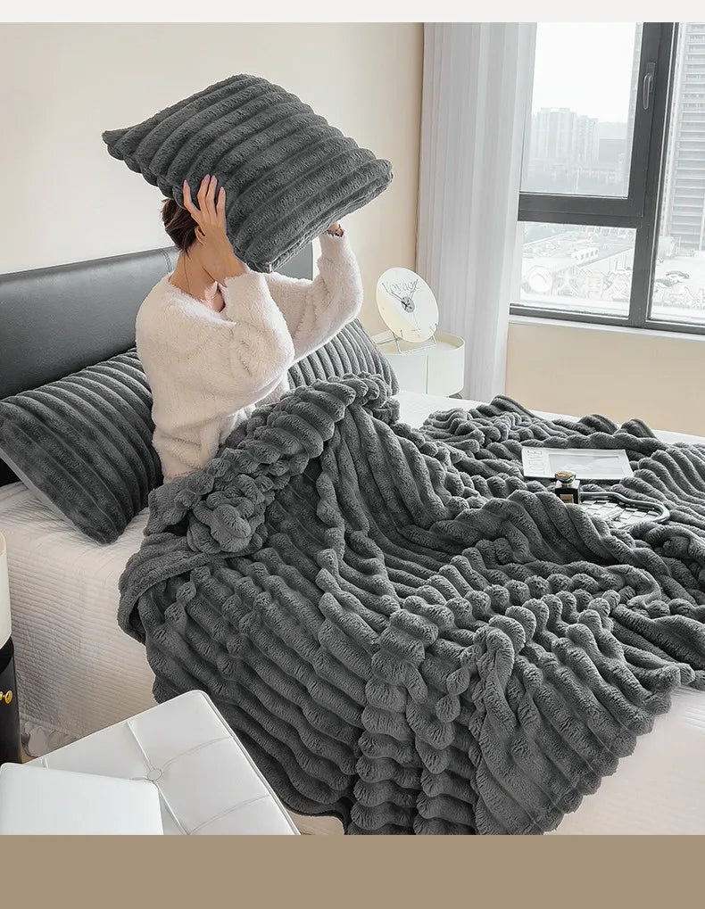 2025 autumn and winter new solid color imitation rabbit fur blanket thickened blanket drawn milk fleece blanket,  no pillowcase Pi-Mart
