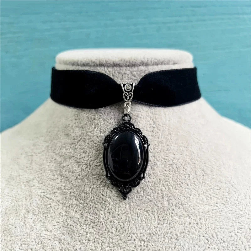 Gothic Vampire Cameo Pendant Choker Velvet Necklace for Women Fashion Pagan Witchcraft Jewelry Female Gifts Creative Punk Choker Pi-Mart