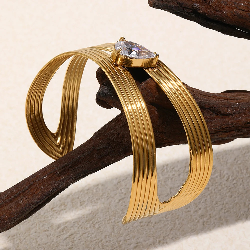 La. Muses Sparkling Zircon Stripe Asymmetric Stainless Steel Women's Bracelet PVD Gold Plated Fashion Jewelry Accessories Pi-Mart