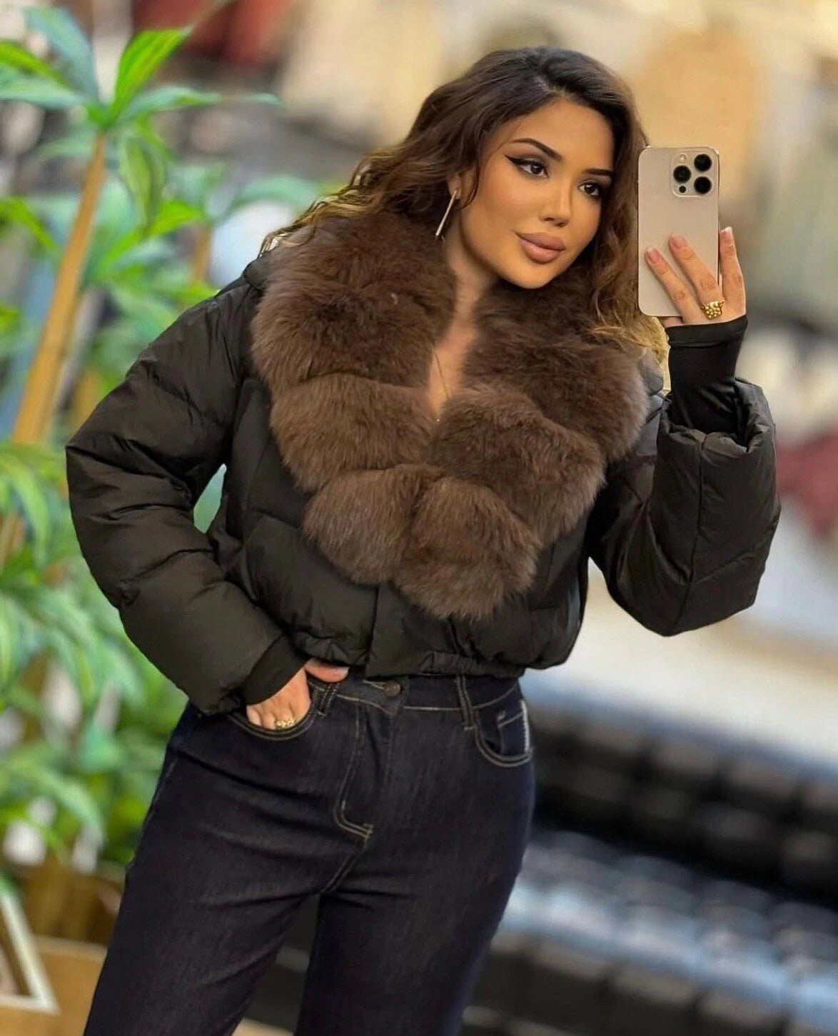 Luxury Thick Faux Fox Fur Collar Cropped Puffer Coat Women Oversized Lapel Zip Up Short Warm Windproof Winter Outerwear Jacket Pi-Mart