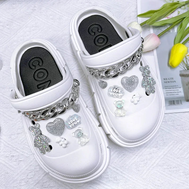 Fashion Charms Clogs New Arrival Thick Sole Outdoor Women Slippers High Quality Summer Beach Sandals For Girls Pi-Mart