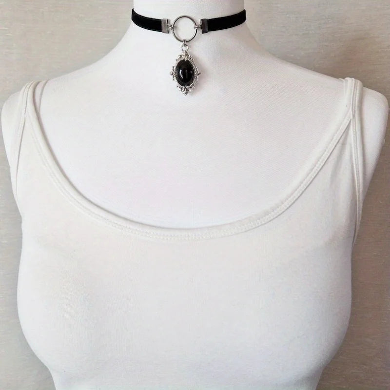 Gothic Vampire Cameo Pendant Choker Velvet Necklace for Women Fashion Pagan Witchcraft Jewelry Female Gifts Creative Punk Choker Pi-Mart