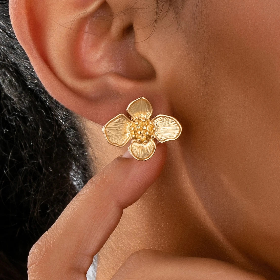 Women's Fashion Earrings Bohemian Style Three-Dimensional Flower Earrings in Green, Purple, White, and Gold, Elegant and Simple Earrings Suitable for Daily Wear and Vacation Wear, No Box Pi-Mart