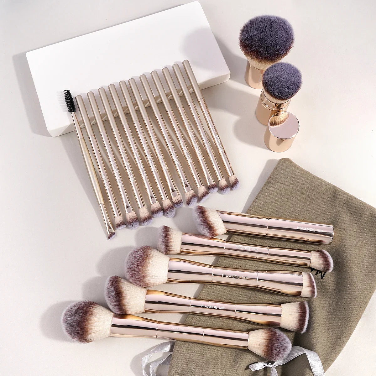 MAANGE 20pcs/set Pro Makeup Brushes Double Ended Foundation Concealers Blush Eye Shadows Brush for Liquid Cream Powder Blending Tri Light Beauty