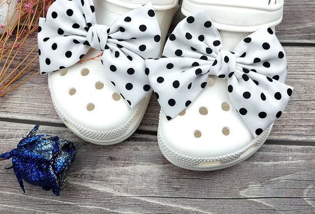 Cute Red Bow Shoe Charms for Crocs Designer DIY Bow-knot Wing Shoe Decorations High Quality Clogs Buckle Accessories New Fashion Pi-Mart