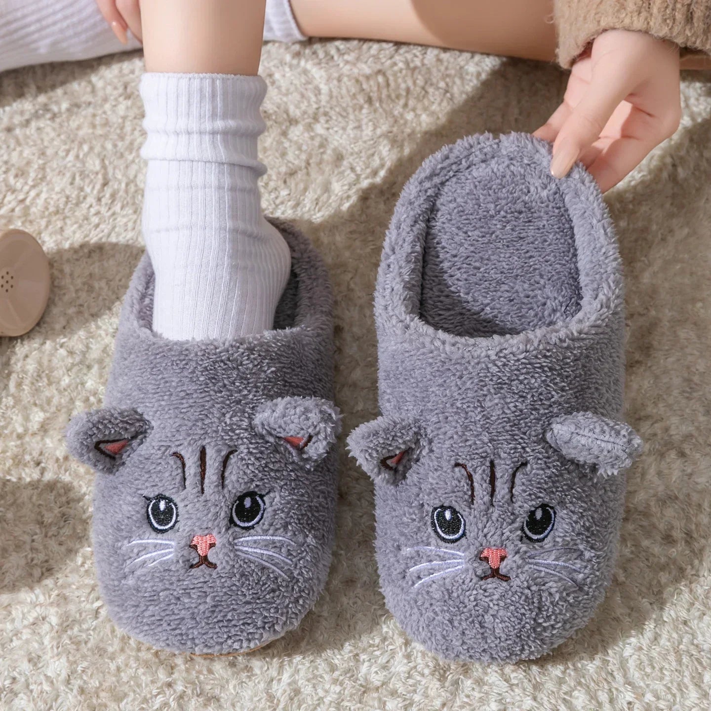 Non-Slip Soft Plush Cat Slippers for Women Men Unisex Warm Fleece House Slippers Indoor Floor Shoes Autumn Winter Home Comfort LadyShow.Store